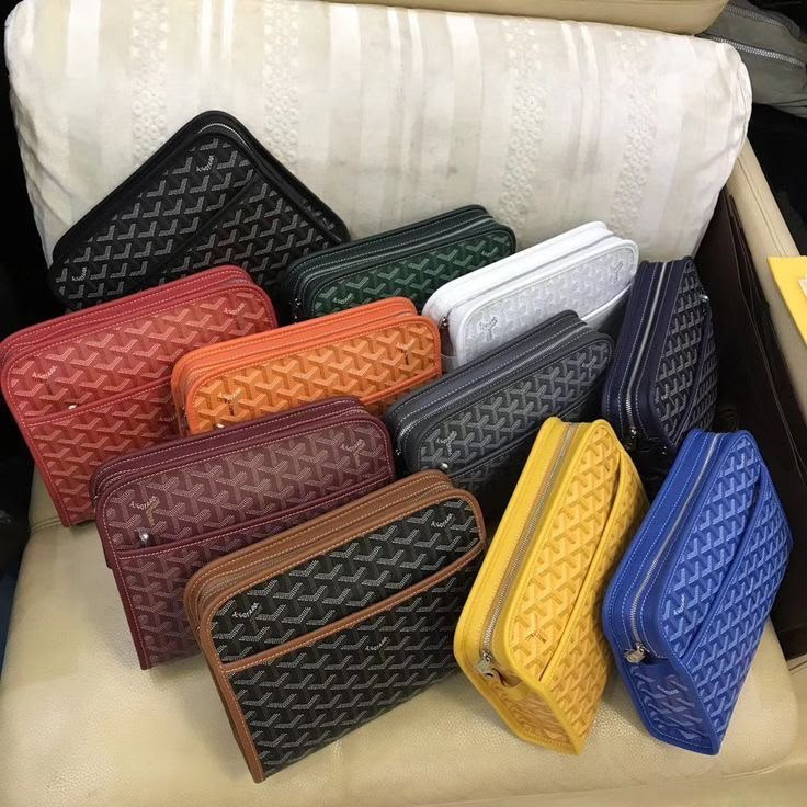 Designer Goyardine Chevron Pattern Men's & Women's Travel Toiletry Wash Bag / Handheld Clutch Pouch (Multiple Colors Available)