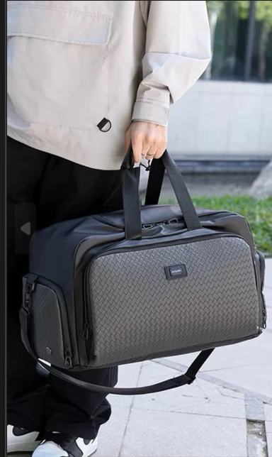 Men's Woven-Pattern Sports Gym Duffle Bag – Waterproof Travel Holdall in Two-Tone Grey & Black with Independent Shoe Storage & Wet Pocket